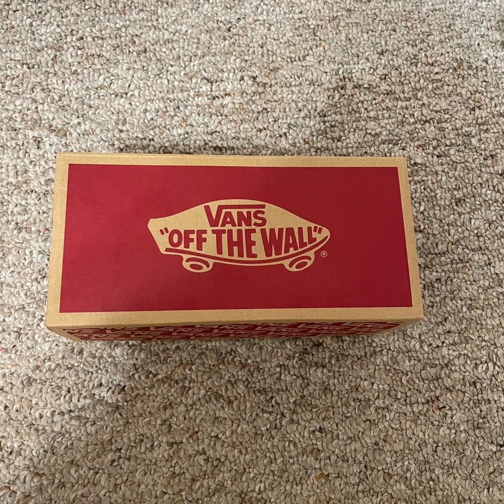 Original Vans empty shoe box with paper